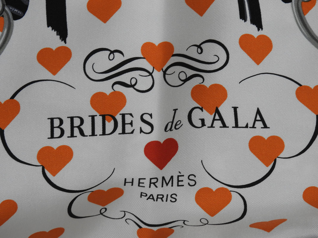 Close up picture of Brides de Gala Love, a 90cm Hermes silk scarf 