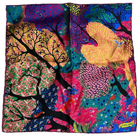 Picture of a 45cm silk Hermes gavroche, Dans un Jardin Anglais by Alice Shirley, released in 2015. Multi color