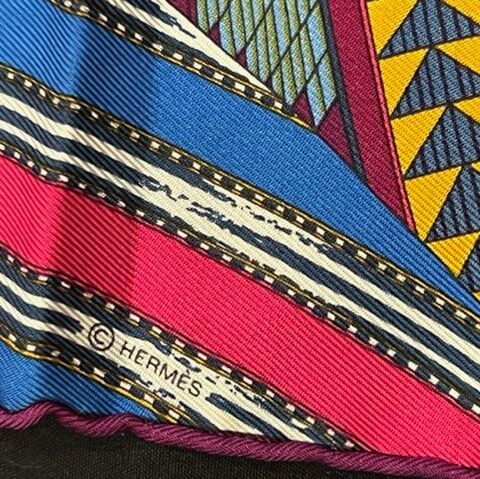 Close up Picture of Hermes copyright on Coupons Indiens, a 45cm Hermes silk scarf
