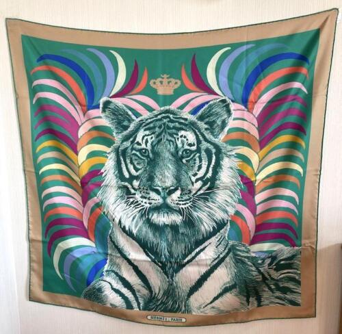 Hermes double faced 90cm silk scarf. Tigre Royale by Christianne Vauzelles, in green and beige